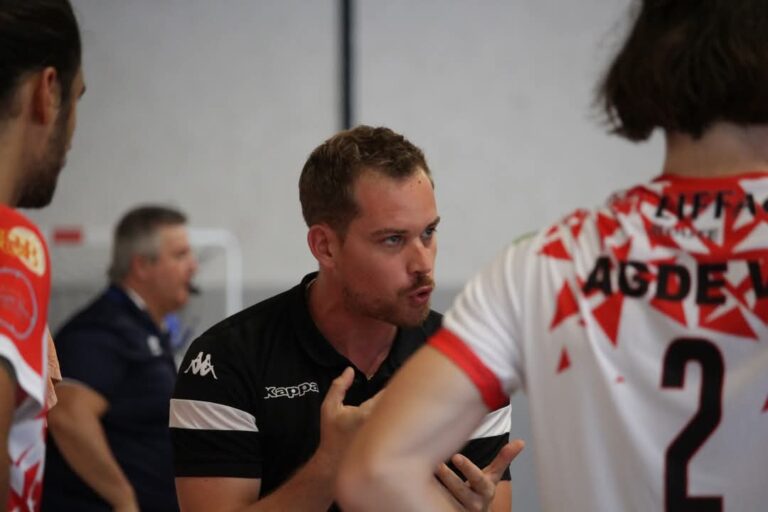 Au service, je suis seul : gérer la pression au volley-ball